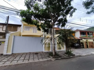 Casa com 4 Quartos à venda, 325m² no São Francisco, Niterói