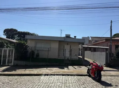 Casa com 3 Quartos à venda, 186m² no Petrópolis, Caxias do Sul