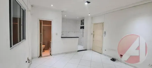 Kitnet com 1 Quarto para venda ou aluguel, 30m² no República, São Paulo