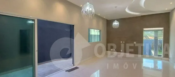 Casa com 3 Quartos para alugar, 180m² no Daniel Fonseca, Uberlândia