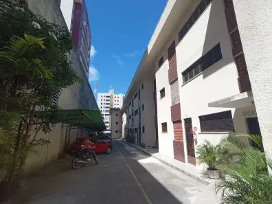 Apartamento com 3 Quartos para alugar, 120m² no Joaquim Távora, Fortaleza