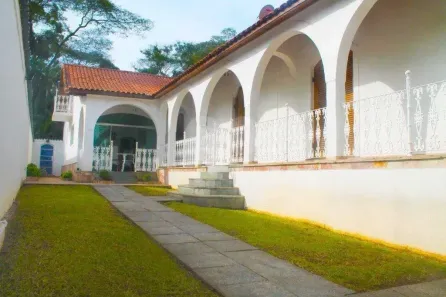 Casa com 3 Quartos para alugar, 296m² no Jardim Marajoara, São Paulo