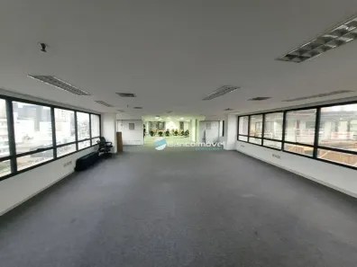 Sala Comercial para alugar, 226m² no Cambuí, Campinas