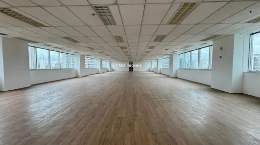 Sala Comercial para alugar, 457m² no Vila Cordeiro, São Paulo