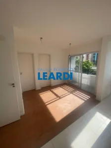 Apartamento com 2 Quartos à venda, 40m² no Vila Paulicéia, São Paulo