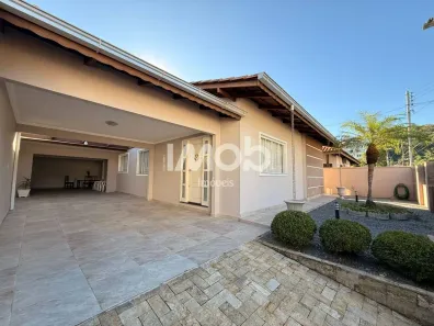 Casa com 4 Quartos à venda, 224m² no Czerniewicz, Jaraguá do Sul
