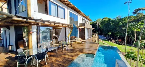 Sobrado com 4 Quartos à venda, 235m² no Veloso (Cambaquara), Ilhabela