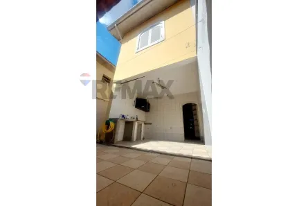 Sobrado com 3 Quartos para alugar, 240m² no Jardim Valéria, Guarulhos