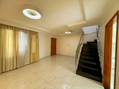 Sobrado com 3 Quartos para alugar, 119m² no Jardim Planalto, Goiânia