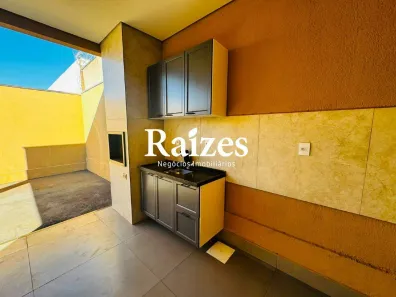 Casa com 3 Quartos para alugar, 145m² no Laranjeiras, Uberlândia