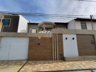 Casa com 4 Quartos para alugar, 250m² no Atalaia, Aracaju