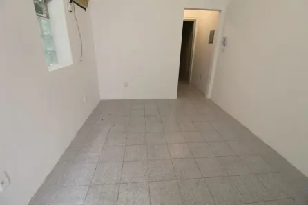 Ponto Comercial à venda, 35m² no Menino Deus, Porto Alegre