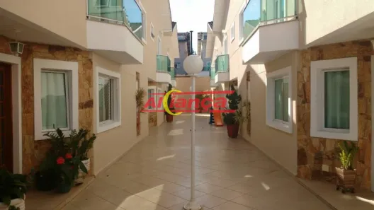 Casa de Condomínio com 3 Quartos à venda, 257m² no Torres Tibagy, Guarulhos