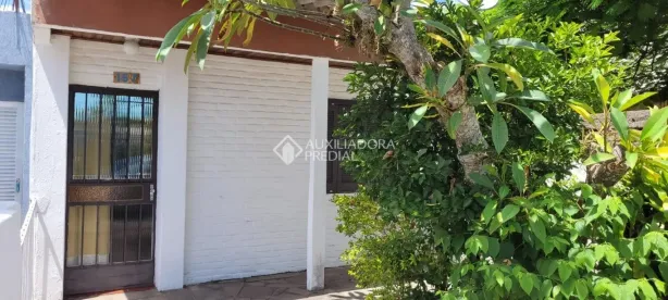 Casa com 2 Quartos à venda, 75m² no Serraria, Porto Alegre