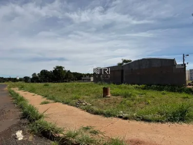 Lote/Terreno à venda, 806m² no Vila Guaianazes, Araraquara
