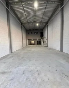 Galpão/Depósito/Armazém à venda, 290m² no Jardim Piazza di Roma, Sorocaba