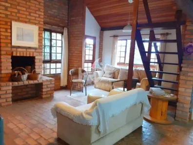 Casa com 3 Quartos à venda, 165m² no Campeche, Florianópolis