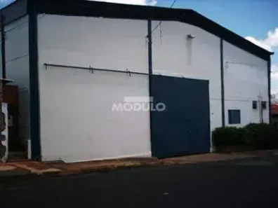 Galpão/Depósito/Armazém para alugar, 600m² no Nossa Senhora das Graças, Uberlândia