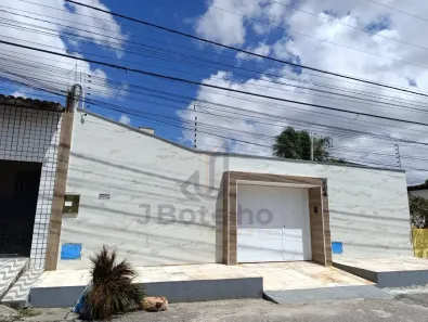 Casa com 4 Quartos à venda, 170m² no Jóquei Clube, Fortaleza