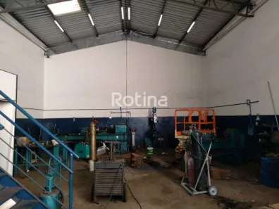 Galpão/Depósito/Armazém para alugar, 190m² no Tibery, Uberlândia