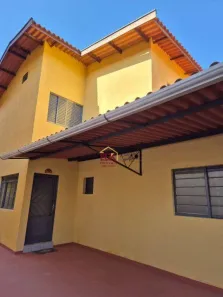 Sobrado com 3 Quartos à venda, 170m² no Rodovia, São Bento do Sapucaí