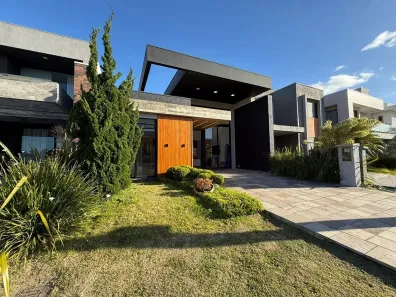 Casa com 4 Quartos à venda, 140m² no XANGRI-LÁ, Xangri-lá
