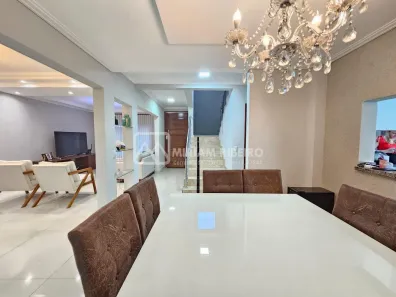 Casa de Condomínio com 3 Quartos à venda, 226m² no Parque Jamaica, Londrina