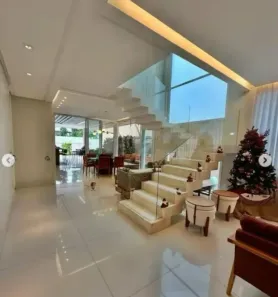 Casa de Condomínio com 4 Quartos para alugar, 434m² no Jardins Verona, Goiânia