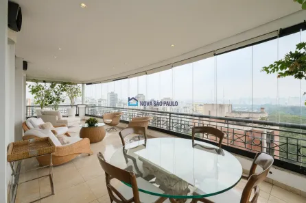 Cobertura com 4 Quartos à venda, 700m² no Vila Nova Conceição, São Paulo