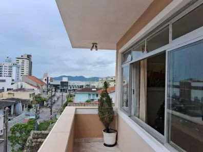 Casa com 6 Quartos à venda, 220m² no Estreito, Florianópolis