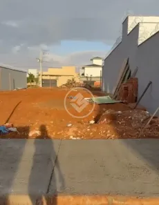 Lote/Terreno à venda, 300m² no Novo Mundo, Uberlândia
