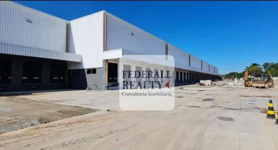 Galpão/Depósito/Armazém para alugar, 2400m² no Bonsucesso, Rio de Janeiro