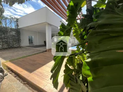 Casa com 3 Quartos à venda, 427m² no Centro, Araguari