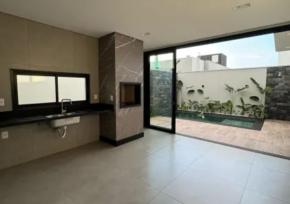 Casa de Condomínio com 3 Quartos à venda, 210m² no Shopping Park, Uberlândia