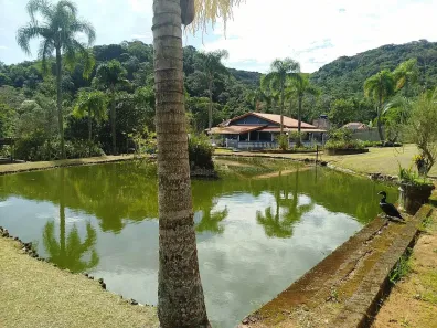 Fazenda/Sítio com 2 Quartos à venda, 80m² no Curral, Ibiúna