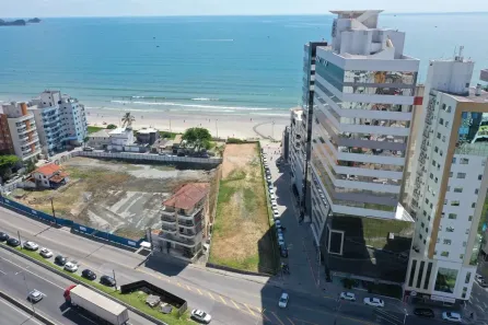 Lote/Terreno à venda, 2000m² no Meia Praia, Itapema
