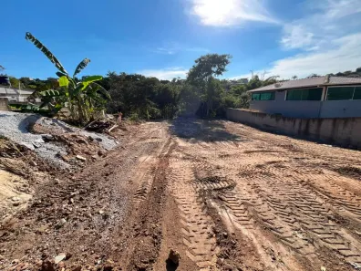 Lote/Terreno à venda, 600m² no Novo Retiro, Esmeraldas