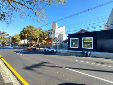 Ponto Comercial com 6 Quartos para alugar, 130m² no Bacacheri, Curitiba