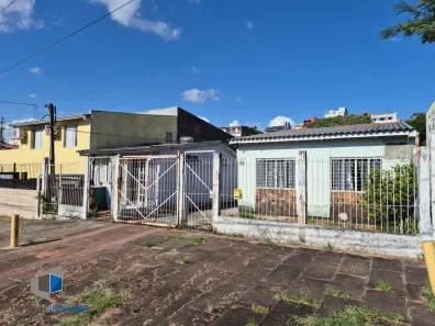 Casa com 8 Quartos à venda, 337m² no Santo Antônio, Porto Alegre