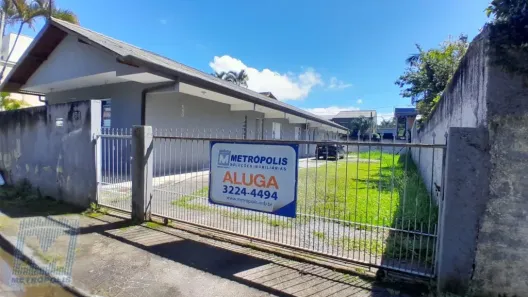 Apartamento com 3 Quartos para alugar, 64m² no Morro das Pedras, Florianópolis