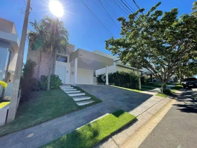 Casa de Condomínio com 3 Quartos à venda, 200m² no Swiss Park, Campinas
