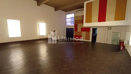 Imóvel Comercial com 6 Quartos para alugar, 223m² no Cambuí, Campinas