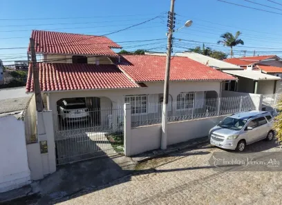 Casa com 4 Quartos à venda, 239m² no Paes Leme, Imbituba