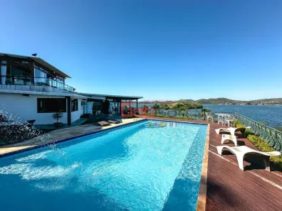 Casa com 6 Quartos à venda, 1000m² no Praia do Siqueira, Cabo Frio