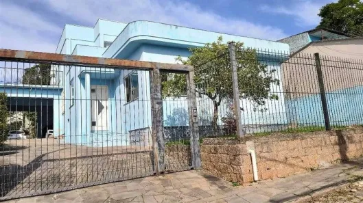 Casa com 5 Quartos à venda, 312m² no Vila Nova, Porto Alegre