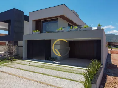 Casa de Condomínio com 3 Quartos à venda, 236m² no Vila Santista, Atibaia