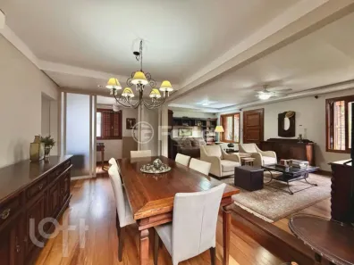 Casa com 3 Quartos à venda, 131m² no Jardim Isabel, Porto Alegre
