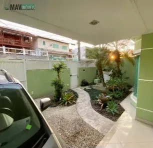 Casa com 5 Quartos à venda, 500m² no Vila Valqueire, Rio de Janeiro