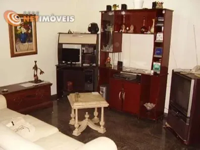 Casa com 3 Quartos à venda, 500m² no Padre Eustáquio, Belo Horizonte