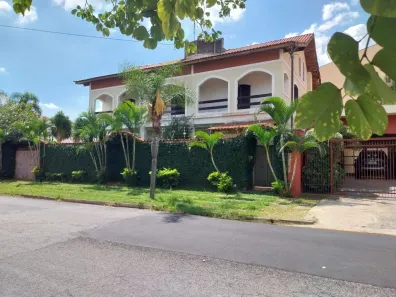 Casa com 5 Quartos para alugar, 680m² no Vila Trujillo, Sorocaba